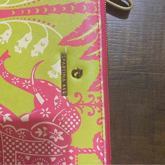 Spartina Retreat Elephant print wristlet - Picture 9 of 10